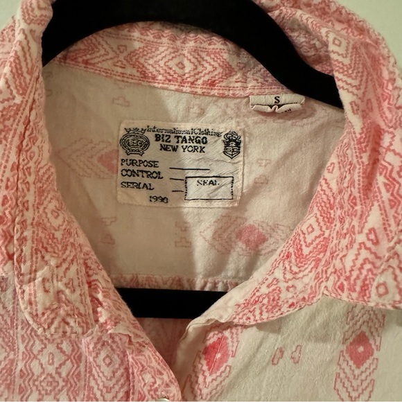 Women’s Vintage Size Small Aztec Abstract Blouse - Picture 4 of 5